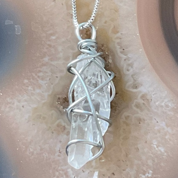 Handmade Wire wrap clear quartz wand necklace healing crystal - Picture 5 of 8